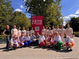 Образцовая студия современного танца «Степ&Джаз» выступила на фестивале «Лето в Москве»